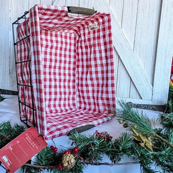 NWT- Rae Dunn Festive Wired Basket With Red & White Checkered Liner - Picture 2 of 5